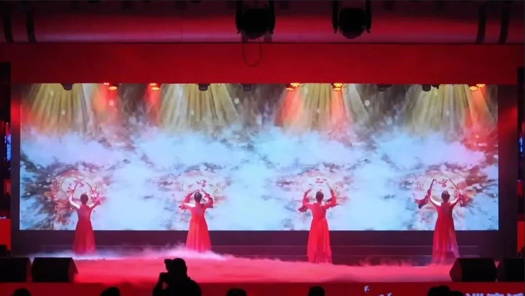  礼赞新中国 奋进新时代|ued在线官网“文化心连心”精彩歌舞节目~ 